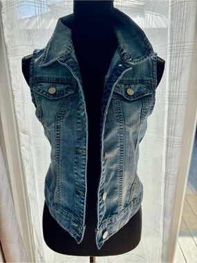 Mudd Blue Denim Sleeveless Jacket Vest Y2K